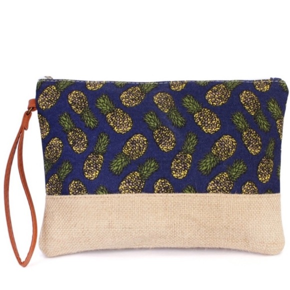 RIAH fashion pineapple wrist clutch. - Picture 1 of 5